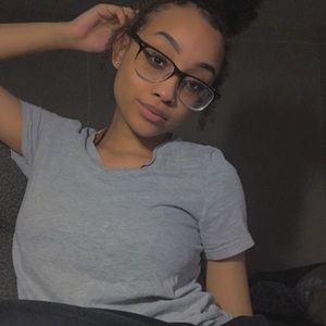 Meet your Posher, Jadelin